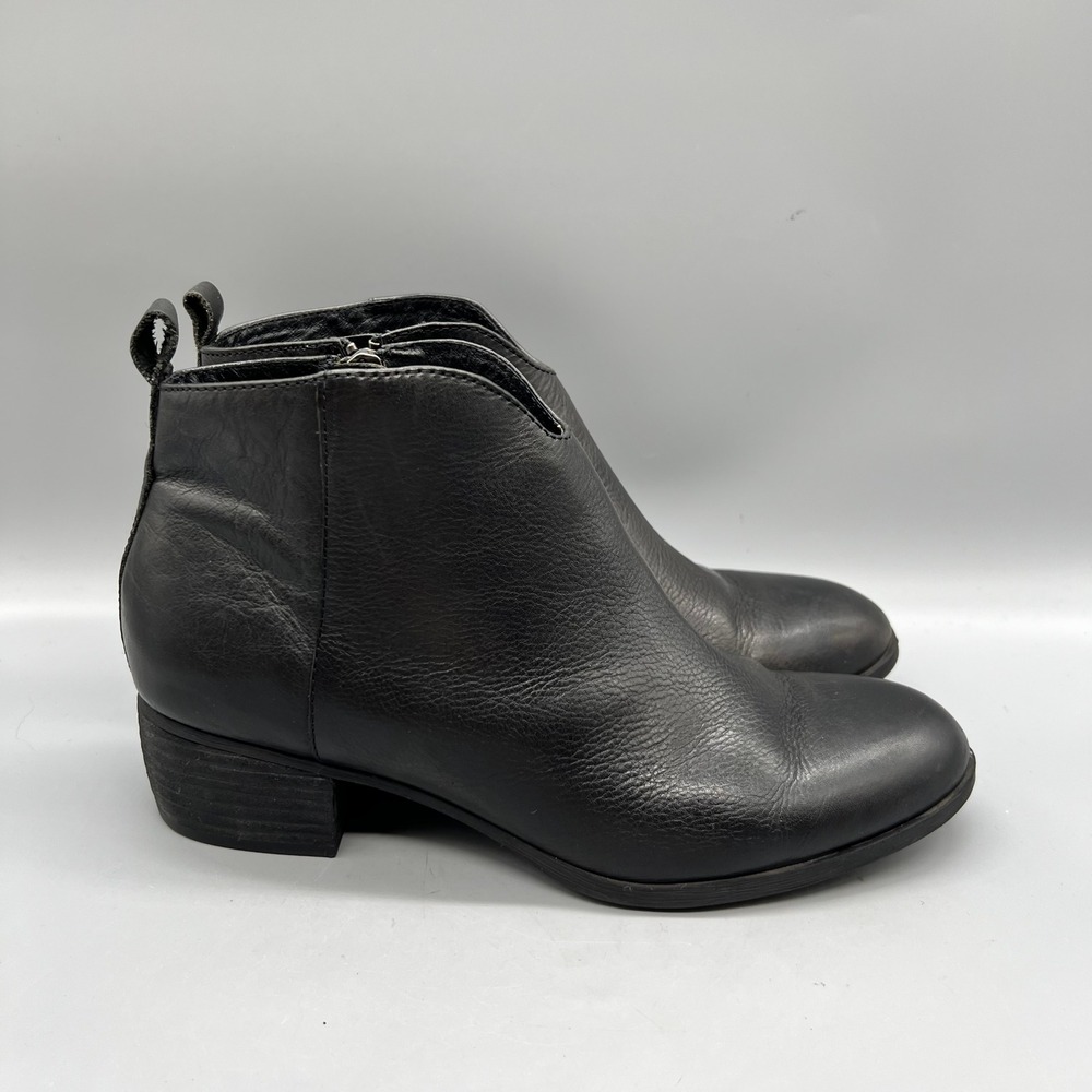 Sofft Boots Womens 9.5 Black Leather Ankle Side Zip Low Block Heel Booties Shoes